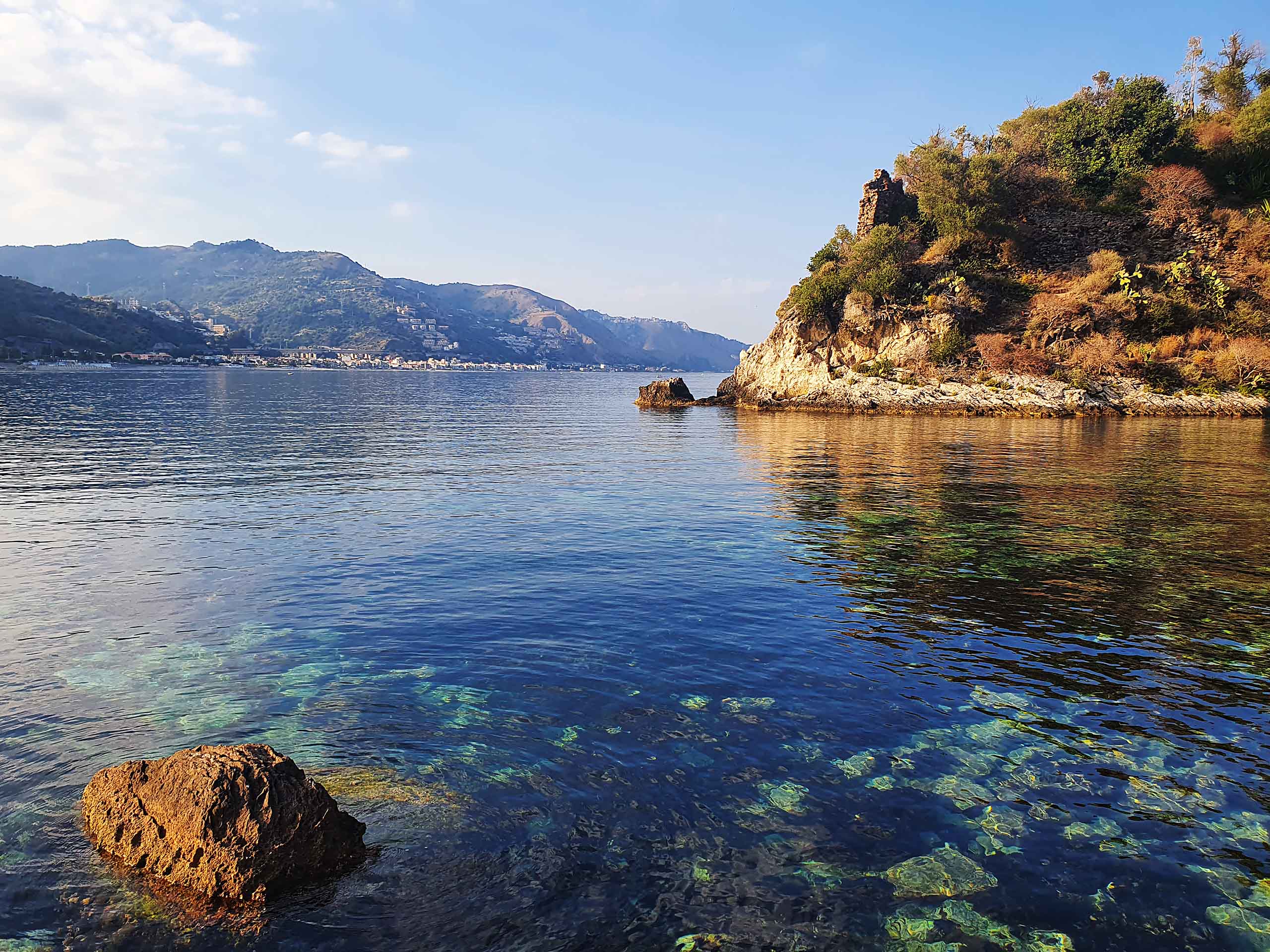 Private boat tour with aperitif along the Taormina coast